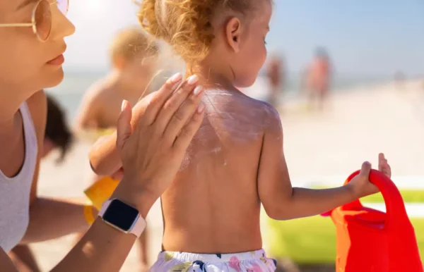 The Essential Guide to Sunscreen for Kids 2 The Essential Guide to Sunscreen for Kids